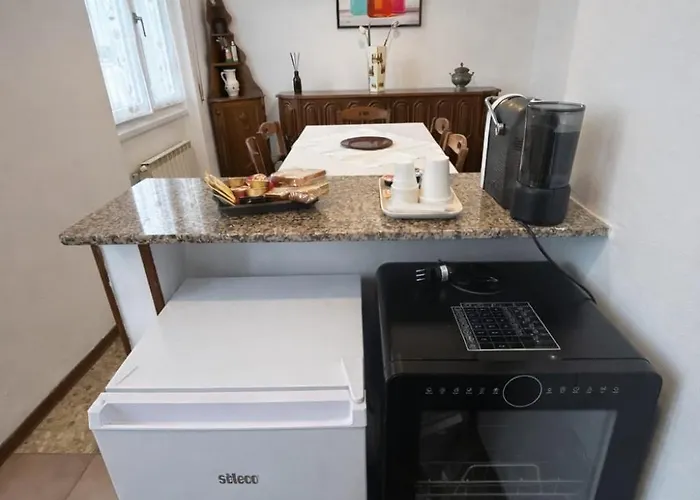 Casa Di Lalla - Outlet Shopping & Beauty *