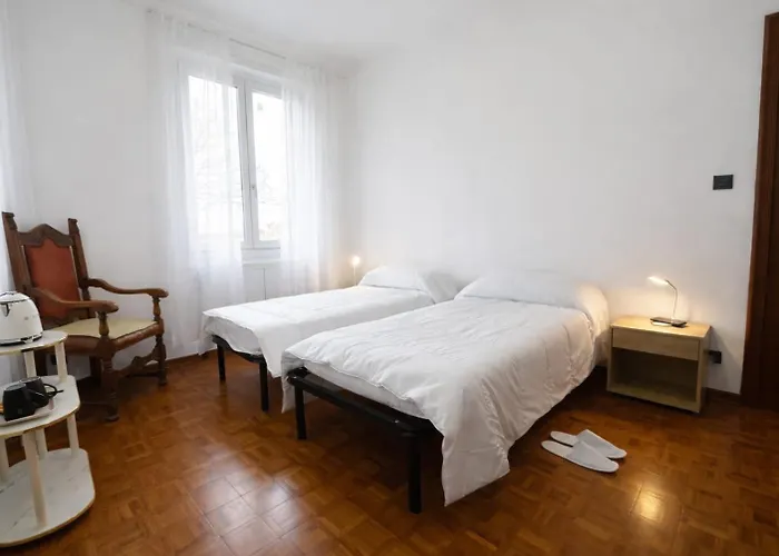 Casa Di Lalla - Outlet Shopping & Beauty